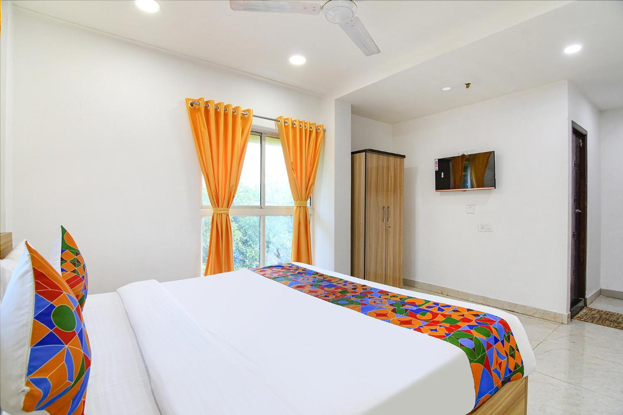 Fabhotel Grand Hazra Inn - Nr Ballygunge Station Calcutta Buitenkant foto