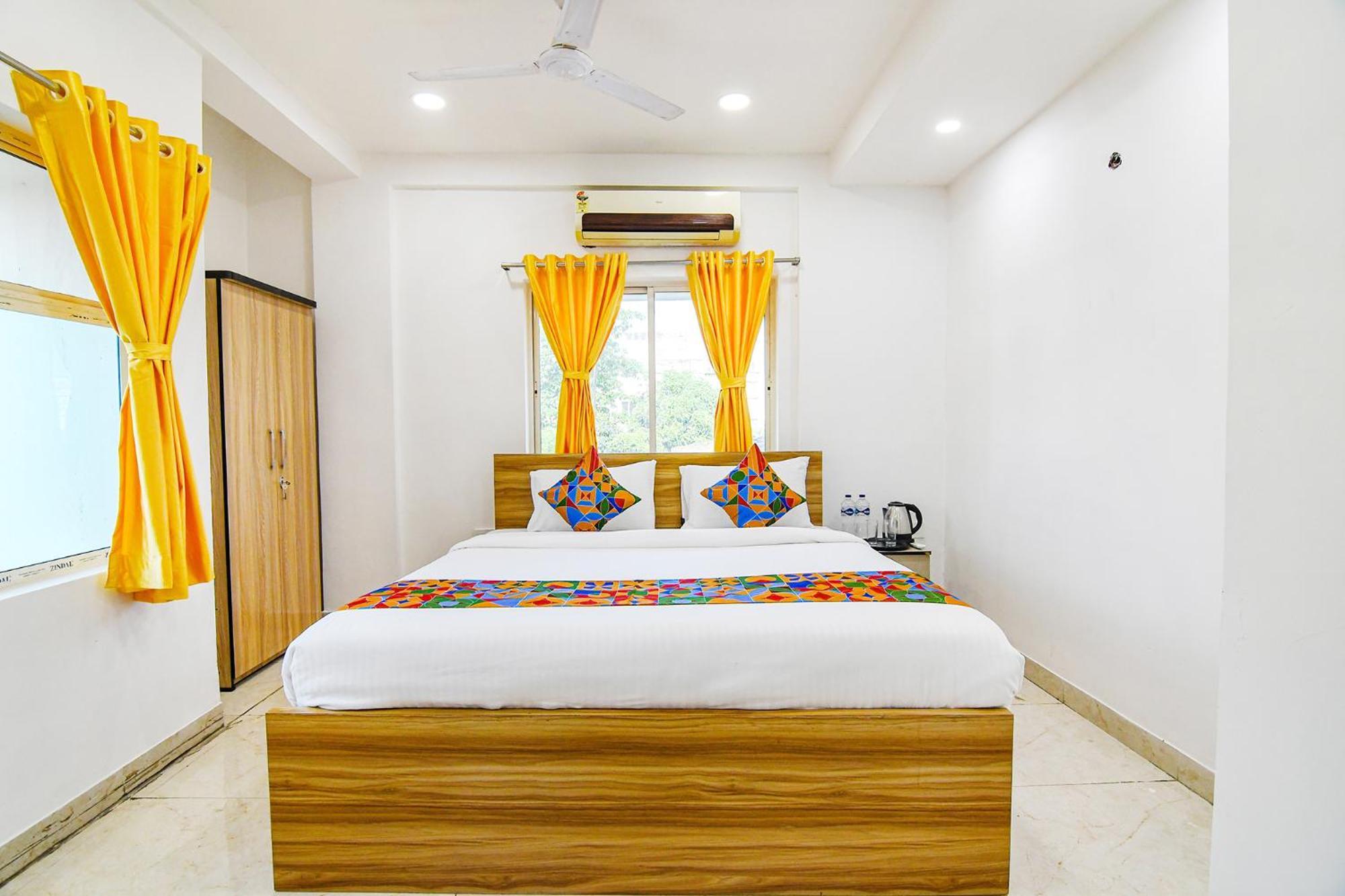 Fabhotel Grand Hazra Inn - Nr Ballygunge Station Calcutta Buitenkant foto