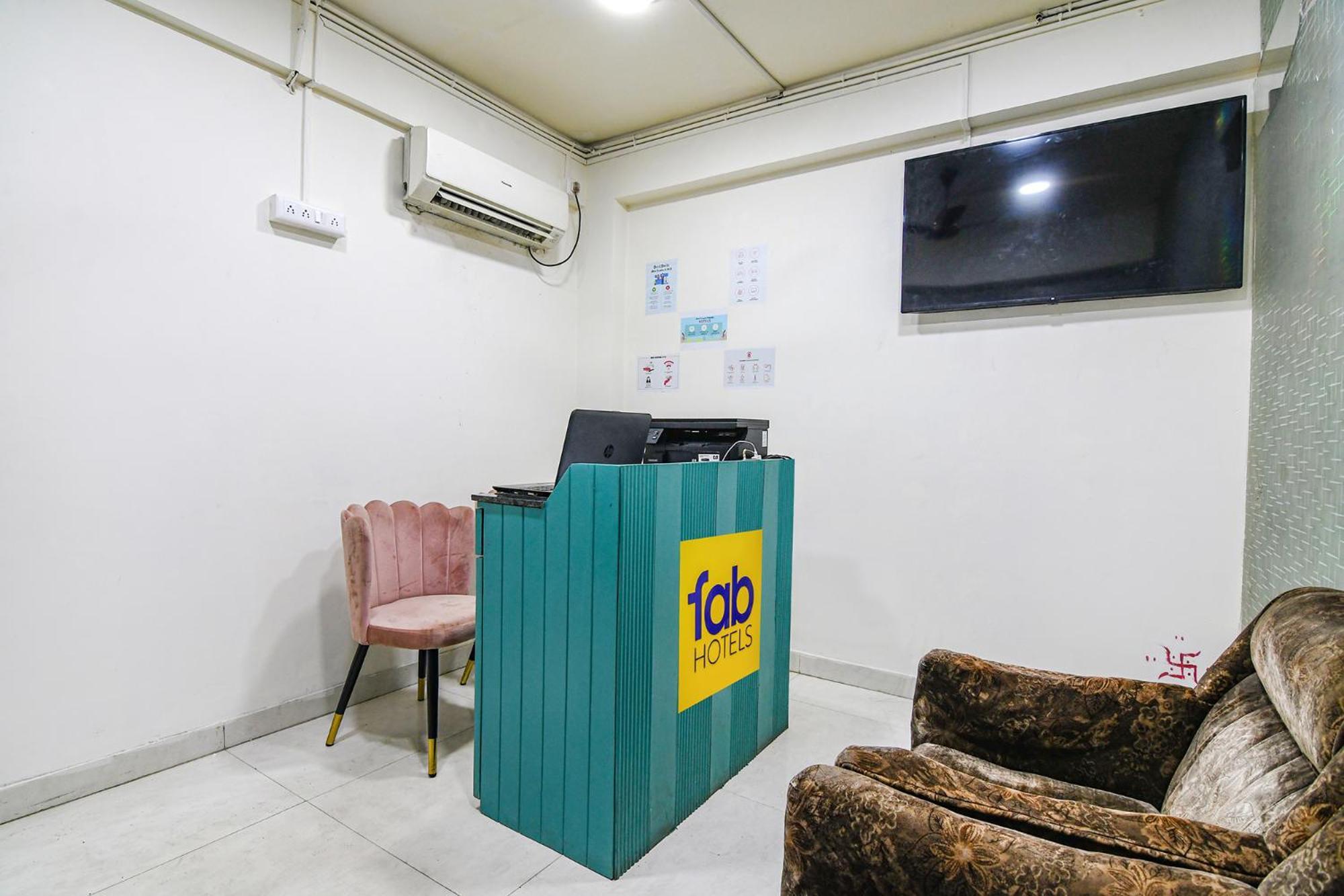 Fabhotel Grand Hazra Inn - Nr Ballygunge Station Calcutta Buitenkant foto