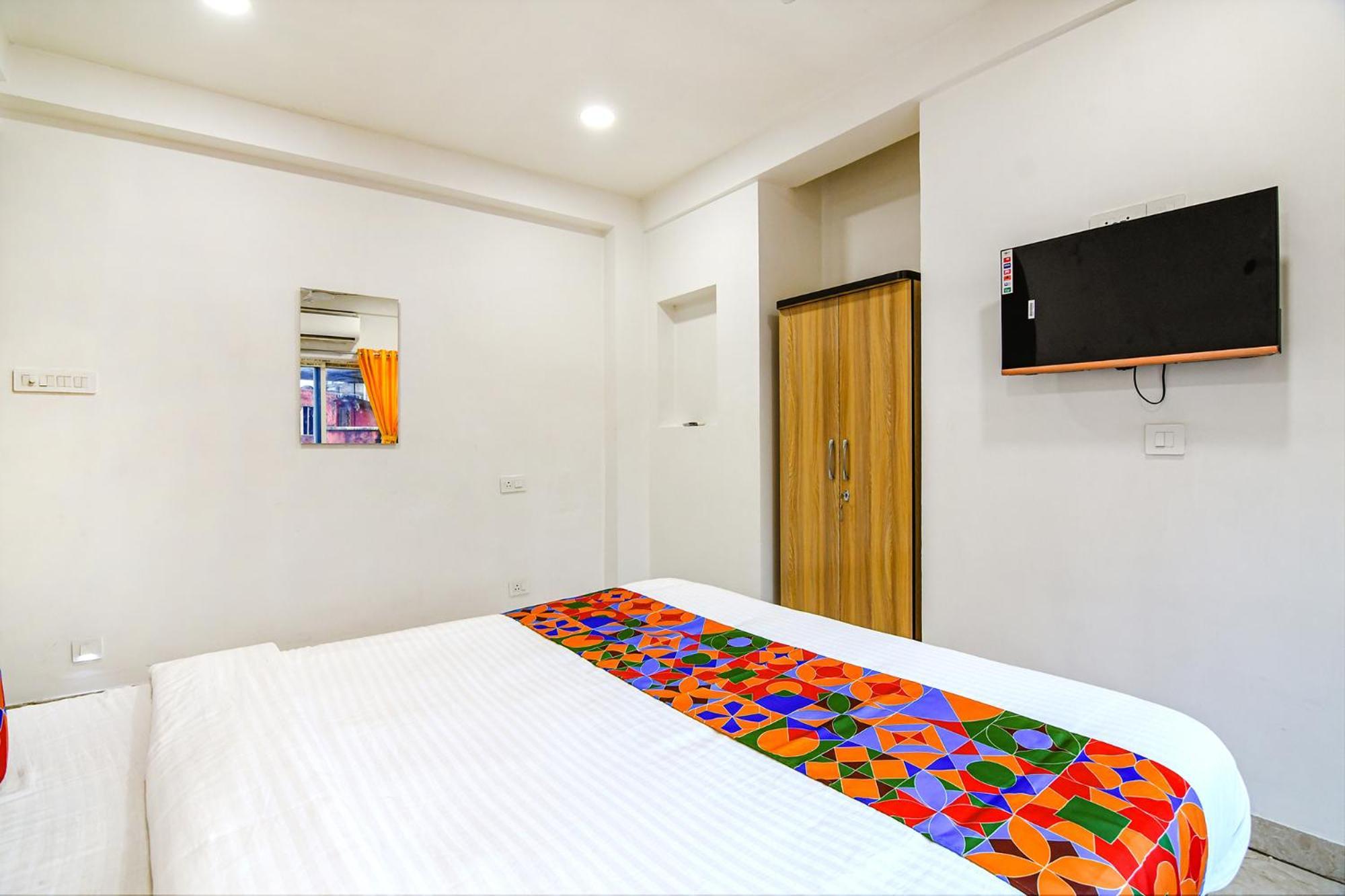 Fabhotel Grand Hazra Inn - Nr Ballygunge Station Calcutta Buitenkant foto